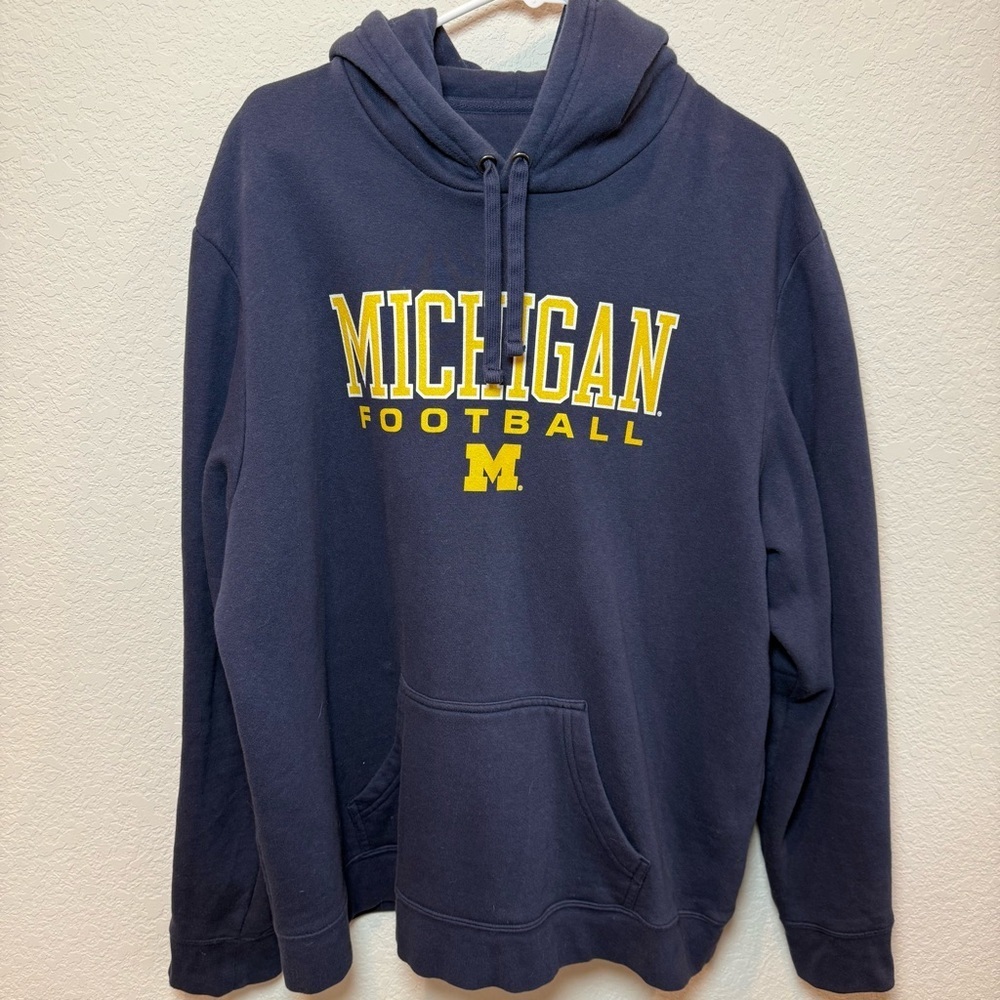 Fanatics Blue Michigan Sweatshirt Classic Collegiate Style